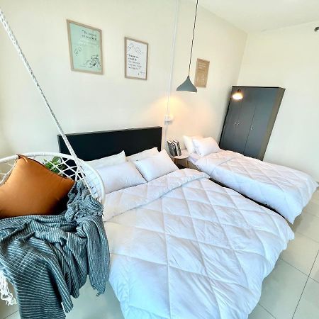 1-4 pax Cozy Studio [TV Box] Pool 100mps Wifi 3 bed Setia Alam Zewnętrze zdjęcie