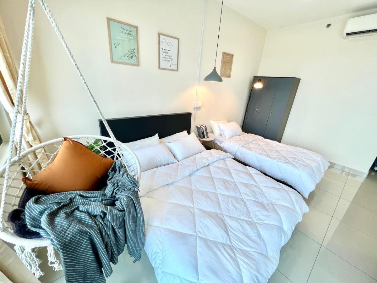 1-4 pax Cozy Studio [TV Box] Pool 100mps Wifi 3 bed Setia Alam Zewnętrze zdjęcie