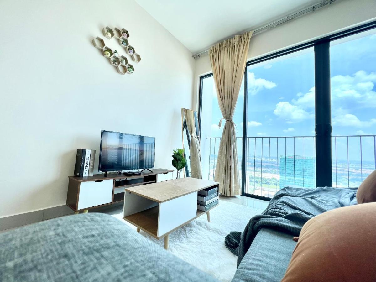 1-4 pax Cozy Studio [TV Box] Pool 100mps Wifi 3 bed Setia Alam Zewnętrze zdjęcie