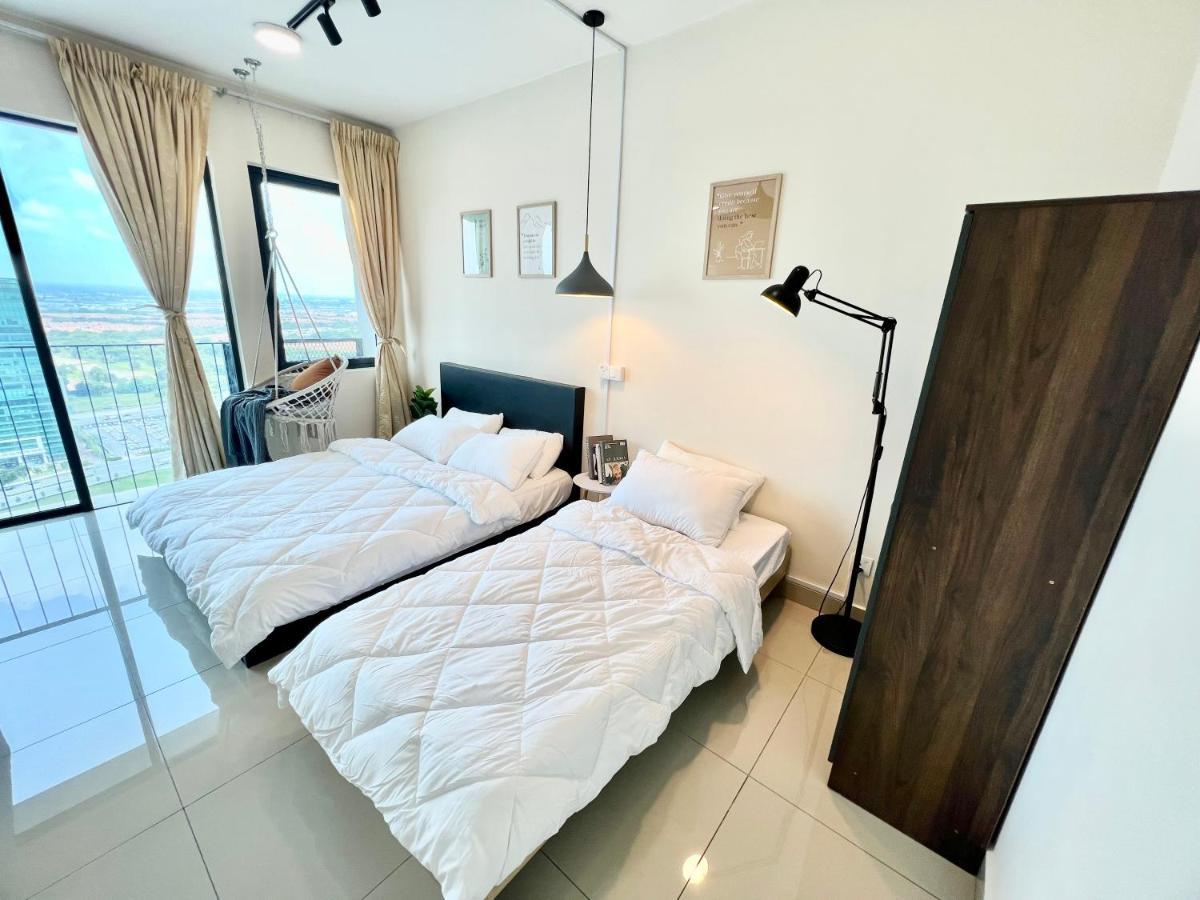 1-4 pax Cozy Studio [TV Box] Pool 100mps Wifi 3 bed Setia Alam Zewnętrze zdjęcie